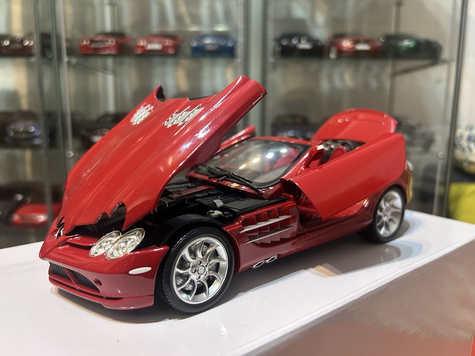 Mercedes SLR McLaren roadster 1:18 Minichamps (CMC Autoart)
