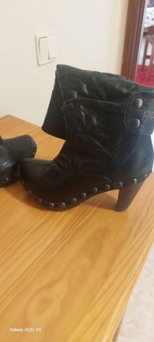 Vendo n.35 quase  novas