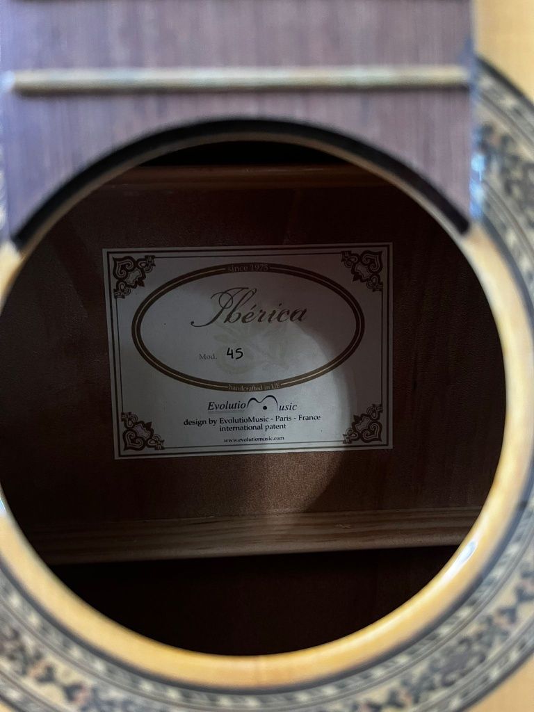 Guitarra acústica