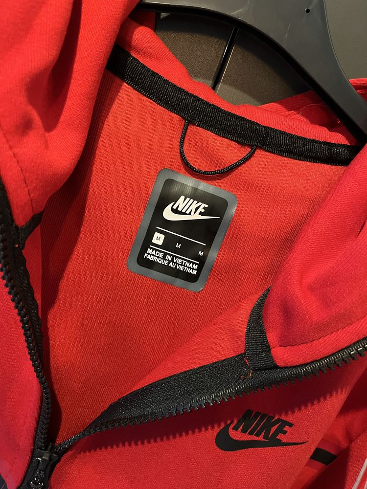 Nike tech fleece komplet bluza i spodnie kolor czerwony rozmiar L