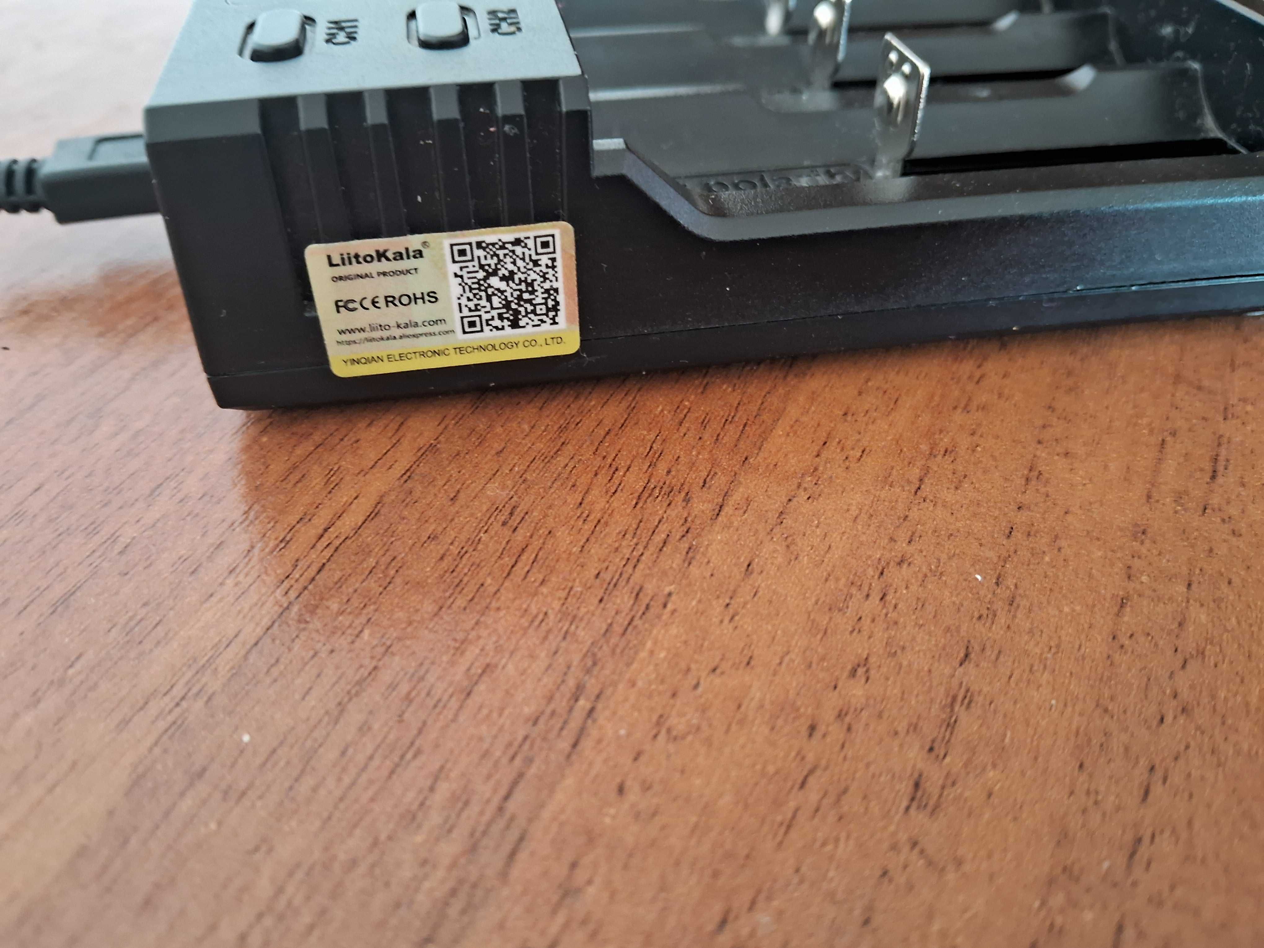 Lii s4 Зарядний пристрій