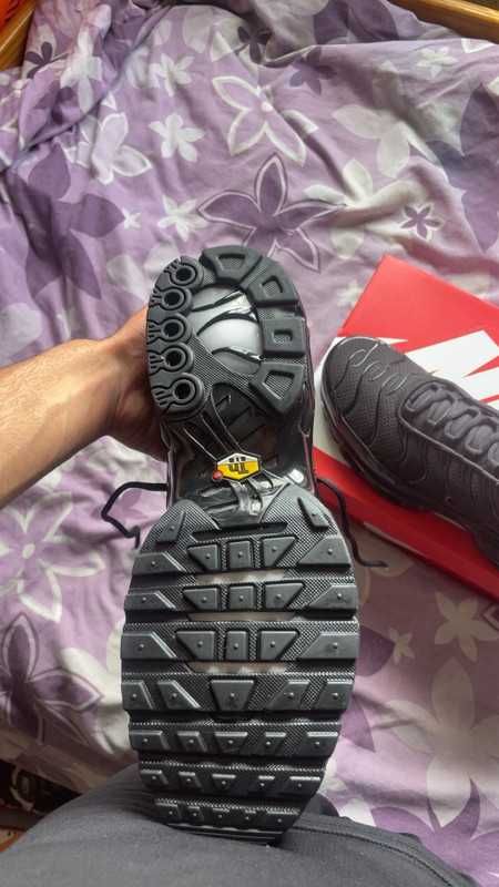 ButyDamskieNikeAirMaxTNPlusBlack nowy rozmiar.37.5
