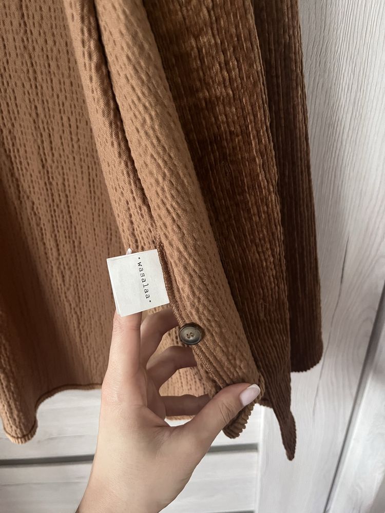 Sztruskowa brązowa, karmelowa koszula oversize, Wasalaa Noemi