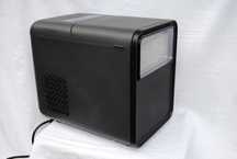 Kostkarka do lodu czarna 120 W