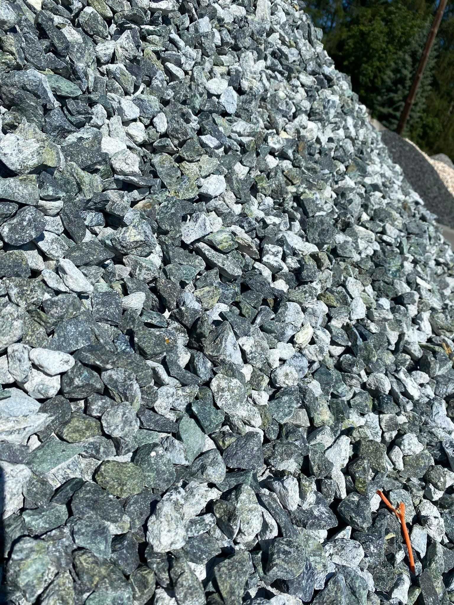 Grys Serpentynit GREEN kamień ozdobny dekoracyjny zielony dróżka ogród