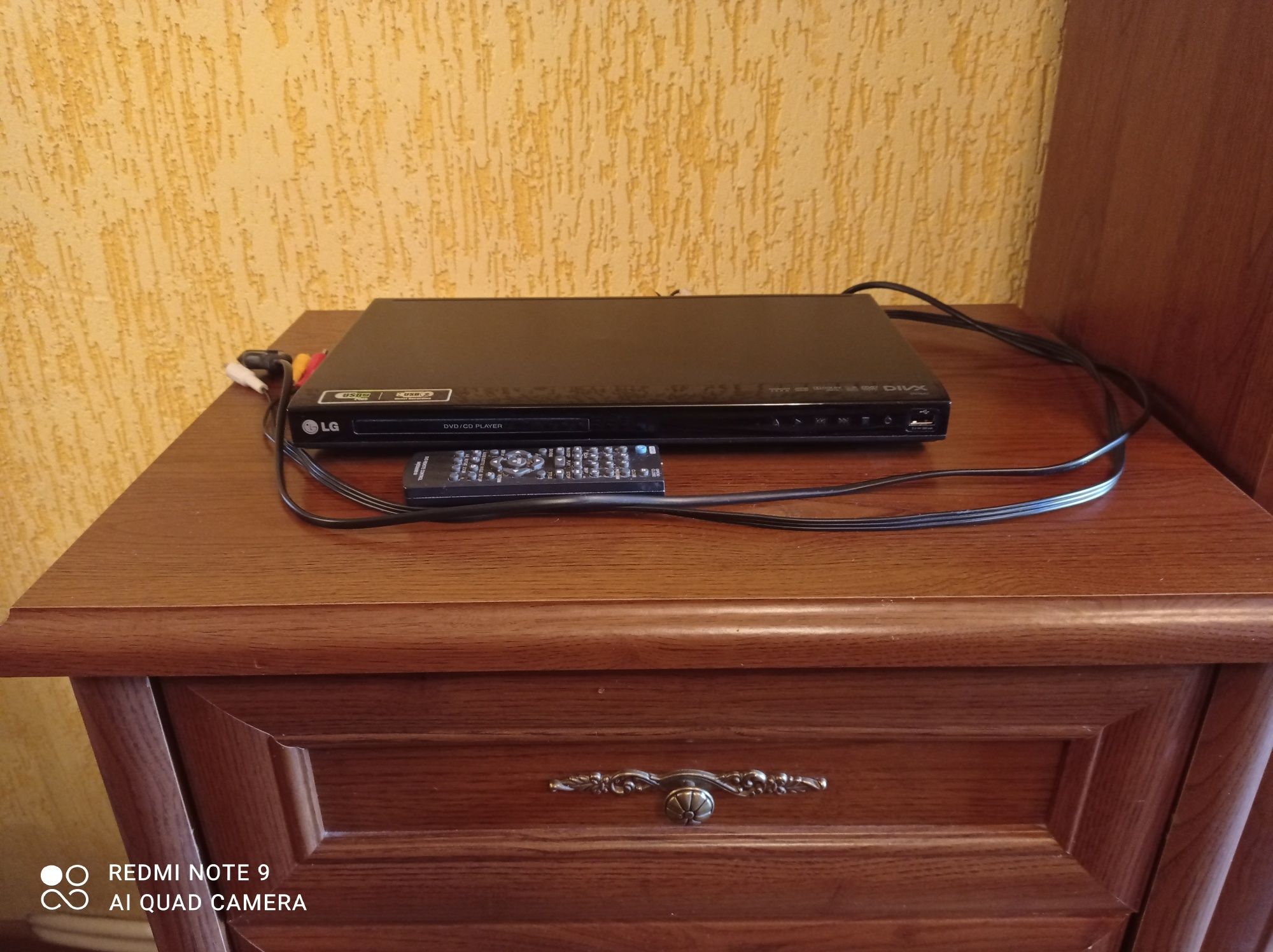 DVD проигрыватель марки LG