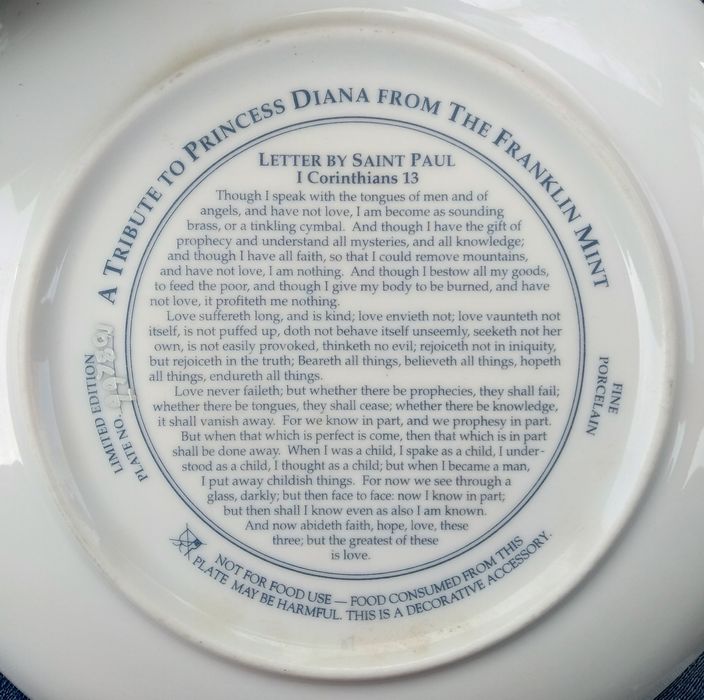 Prato numerado em Fina Porcelana da Princesa Diana