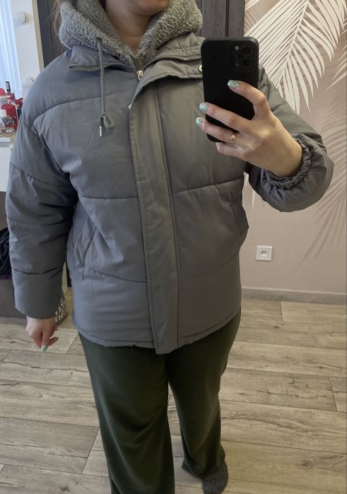 Жіноча куртка весна-осінь