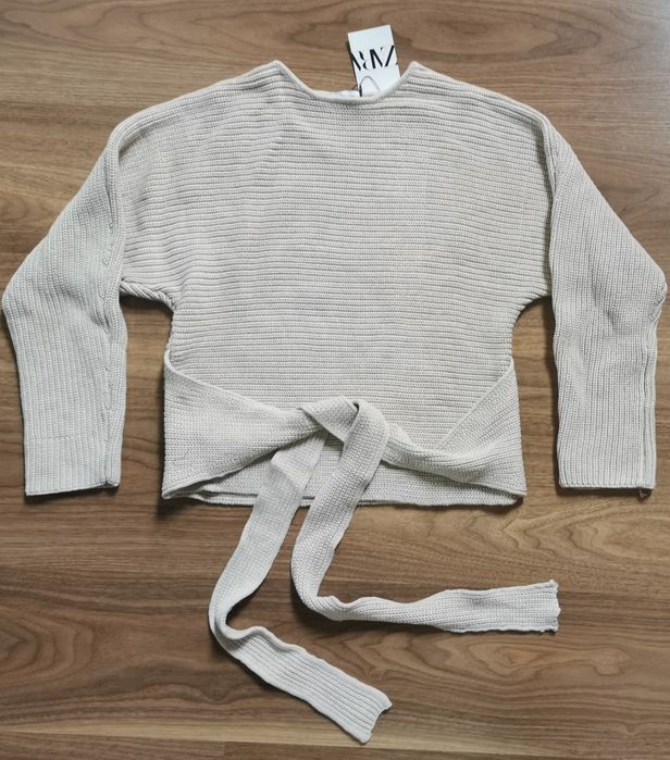 Sweter Zara z wiązaniem roz. S