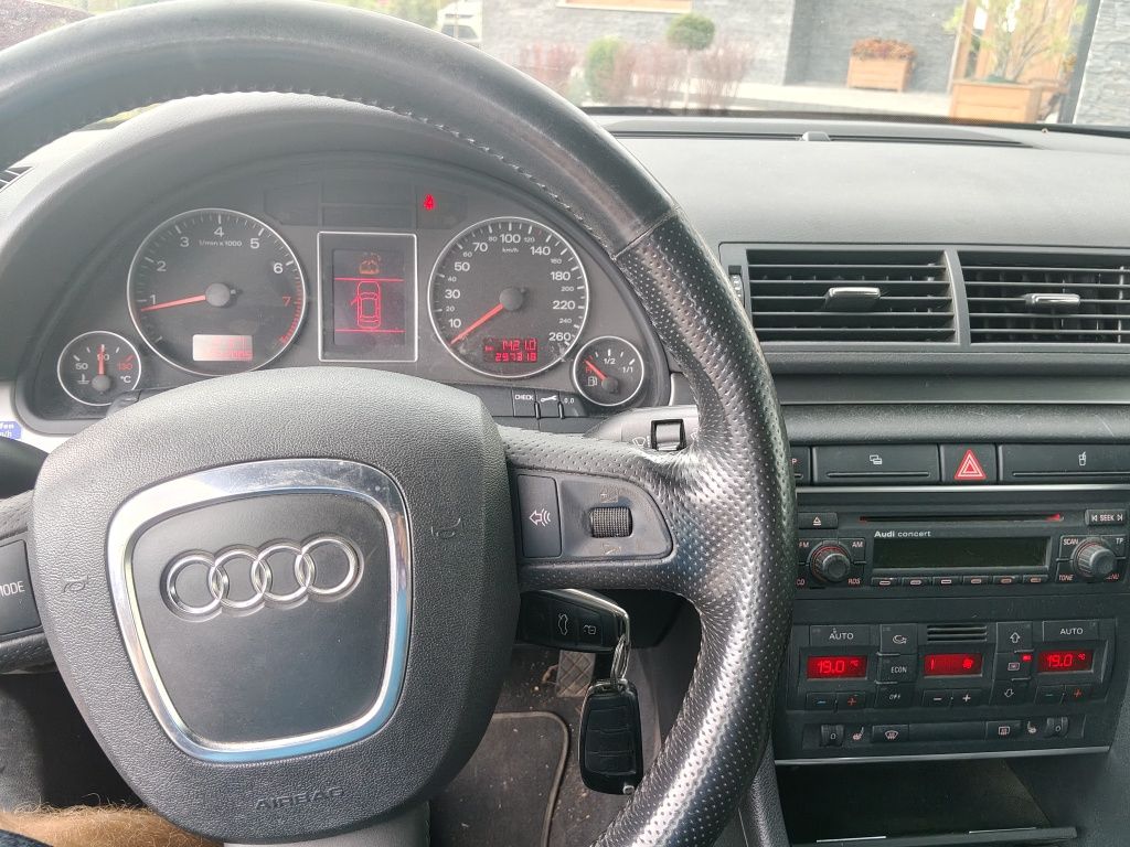 Audi a4 1.8t manual 163ps sedan Xenon z Niemiec extra cena