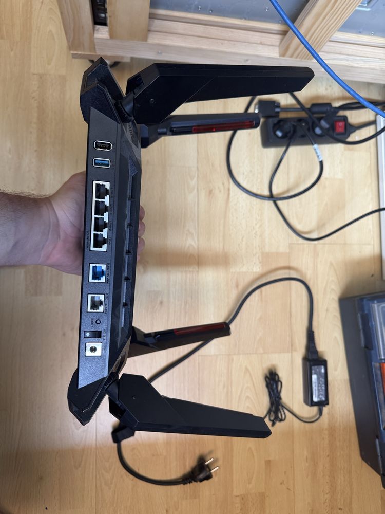 Vendo 3 Routers Asus