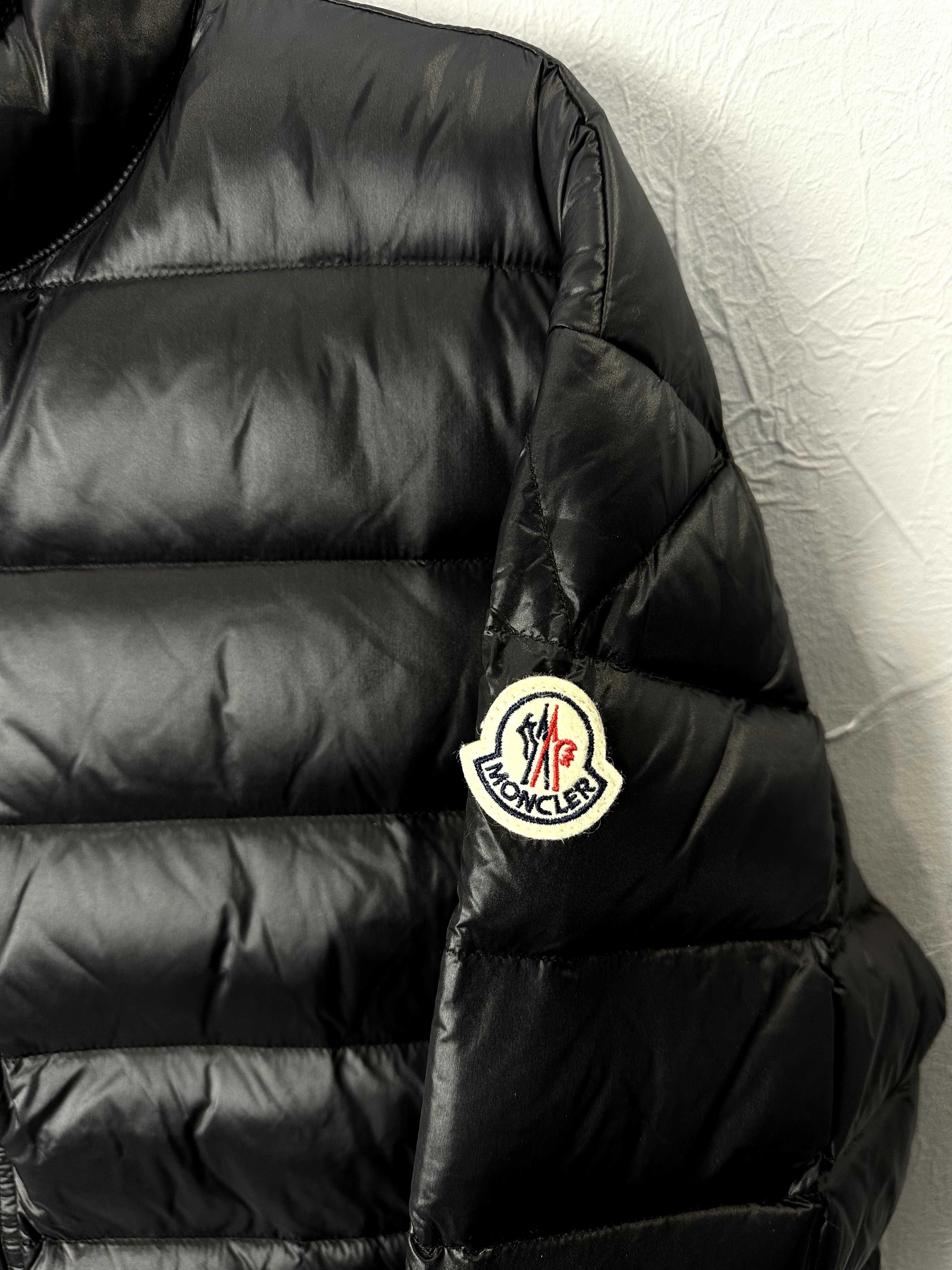 Куртка Moncler Acorus Short Down Jacket ветровка монклер moncler maya