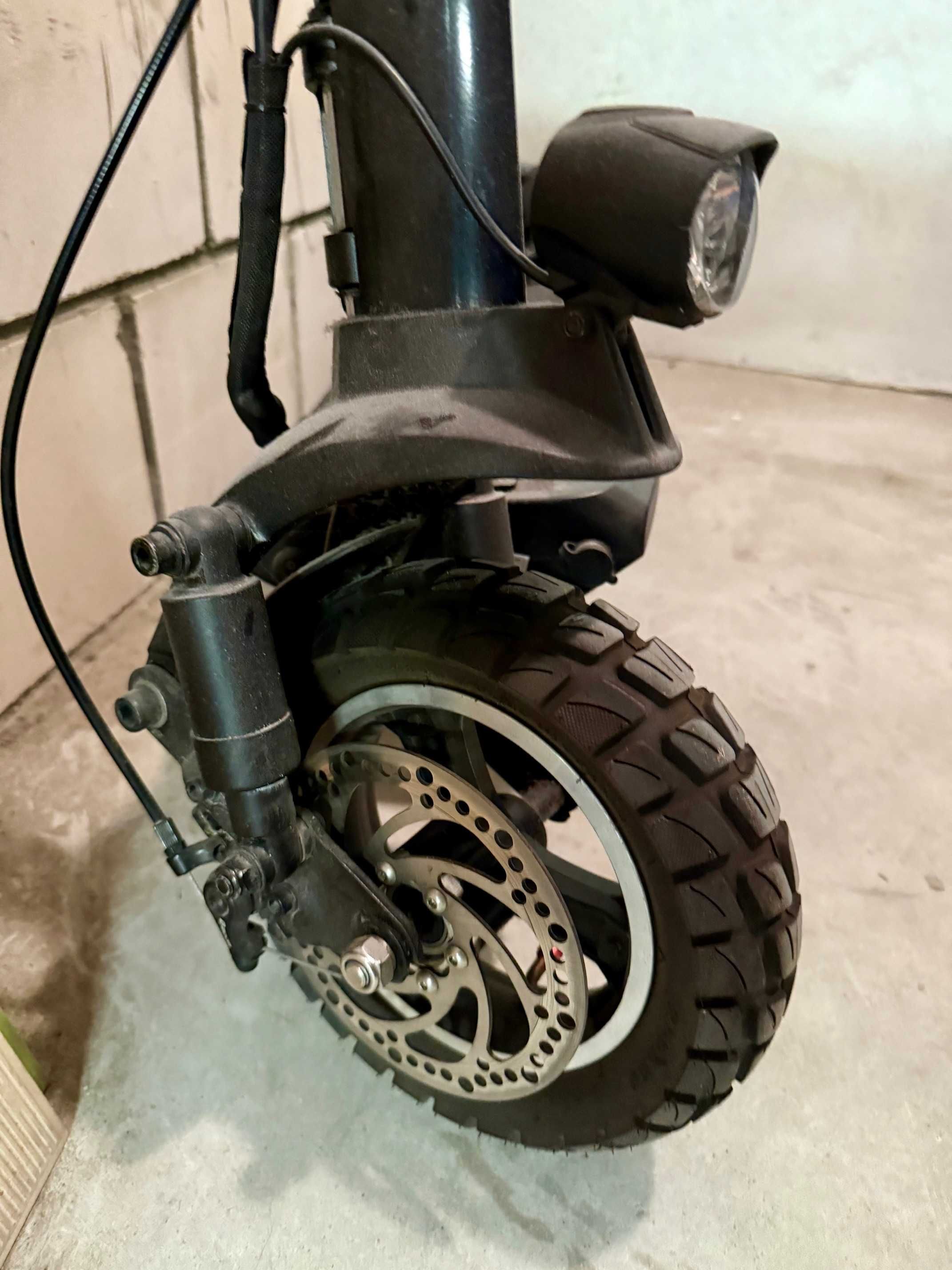 Hulajnoga elektryczna Kaabo Skywalker 10C 800W dojazdy do pracy
