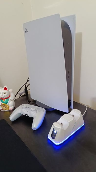 Playstation 5 Digital + Comando Pearl + Dock Carregamento