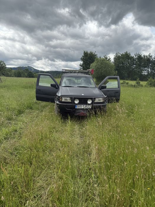 Sprzedam Opel Frontiera fajnie do inwestowane Autko zapraszam.