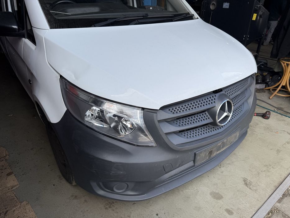 Mercedes Vito 447 przód kompletny maska zderzak lampy wzmocnienie