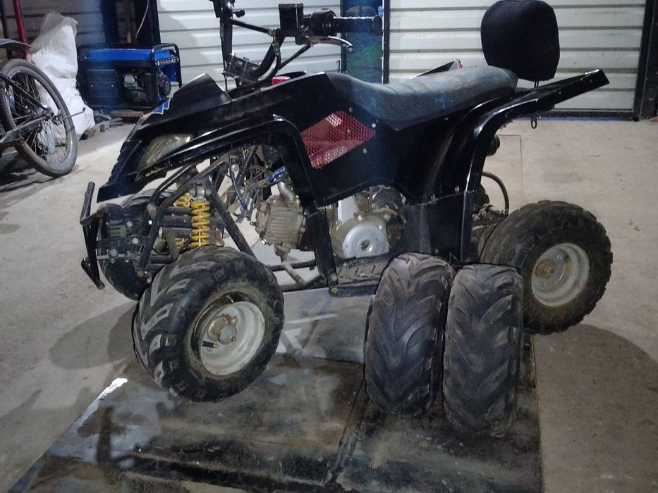 Продам квадроцикл,обмін на електро самокат.