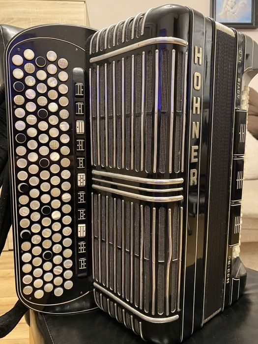 Akordeon guzikowy Hohner Morino Artiste IX D B-Griff