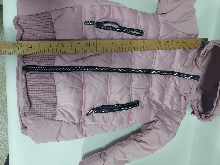 Куртка для дівчинки.