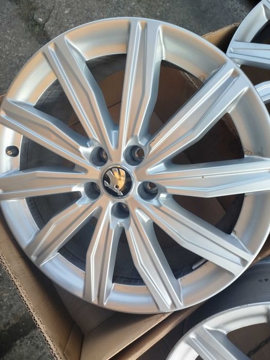A206# Alufelgi 19" 5x112 et39 8J Audi Skoda Vw Seat