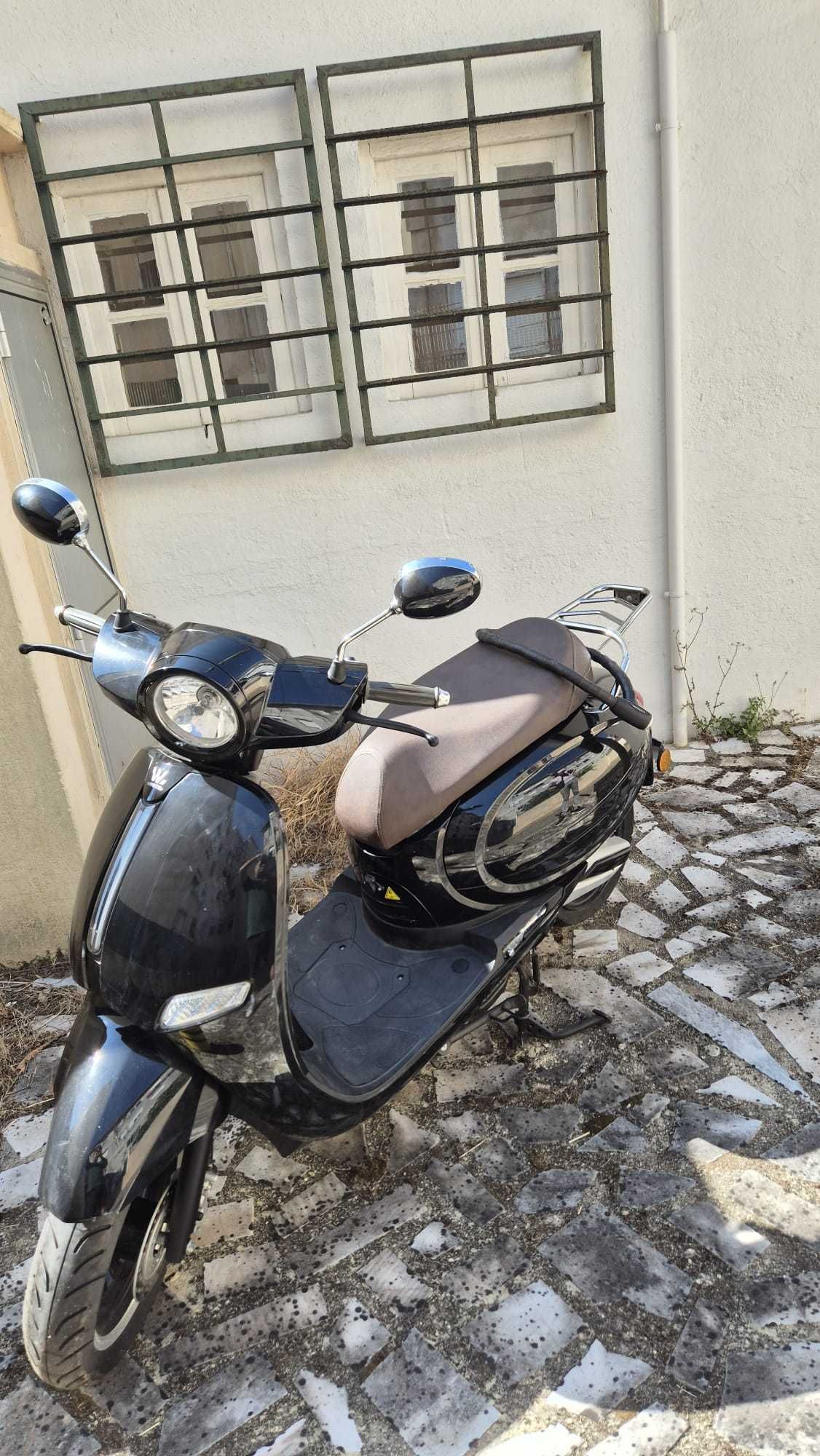 Mota Eletrica de Garagem como nova