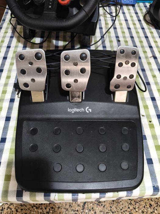Logitech g 29 conjunto completo e 2 anos de seguro aceito troca  ps5