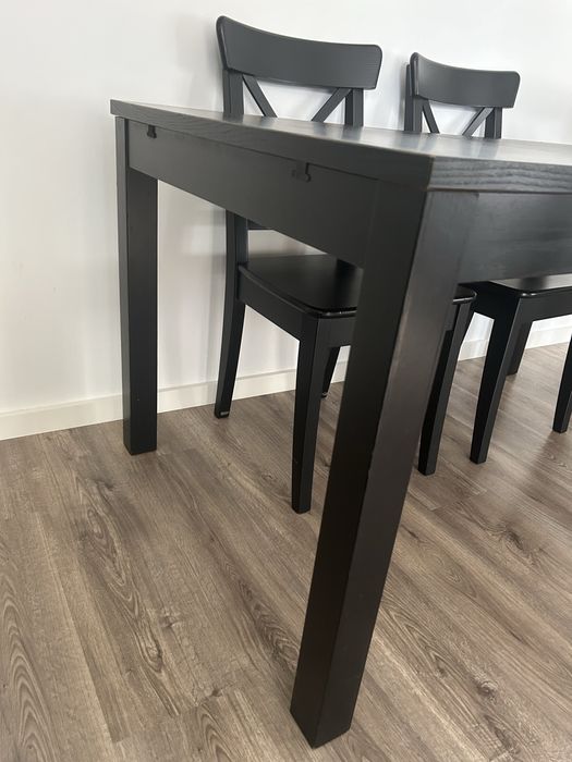 Extendable dining table with 4 chairs64584841188227122