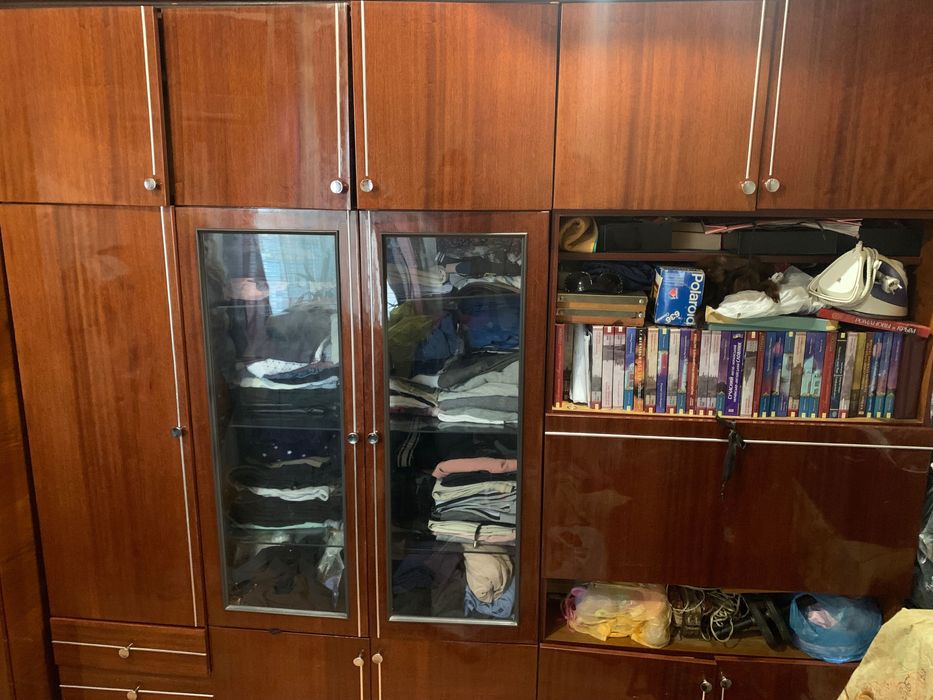 Стінка для зали б/у