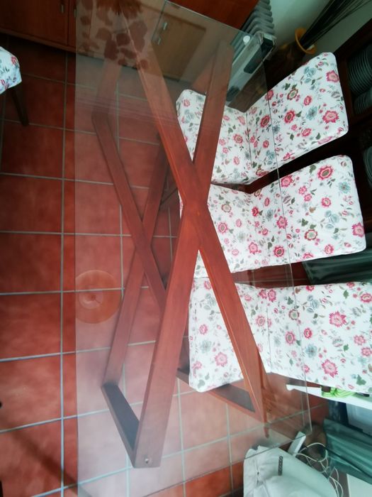 Mesa sala única  madeira e vidro 180x80cm