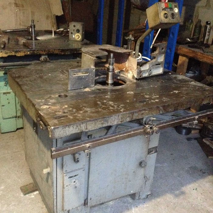 станок фрезерний фсш1а верстат деревообробний