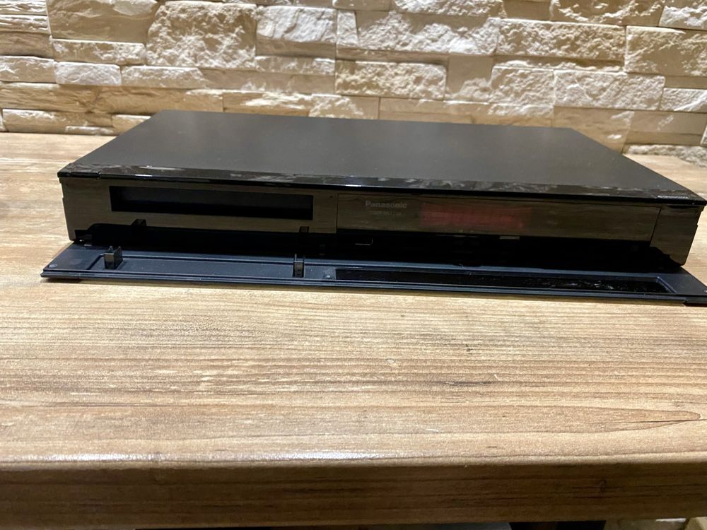 Dvd blu ray Panasonic DMR -BST730