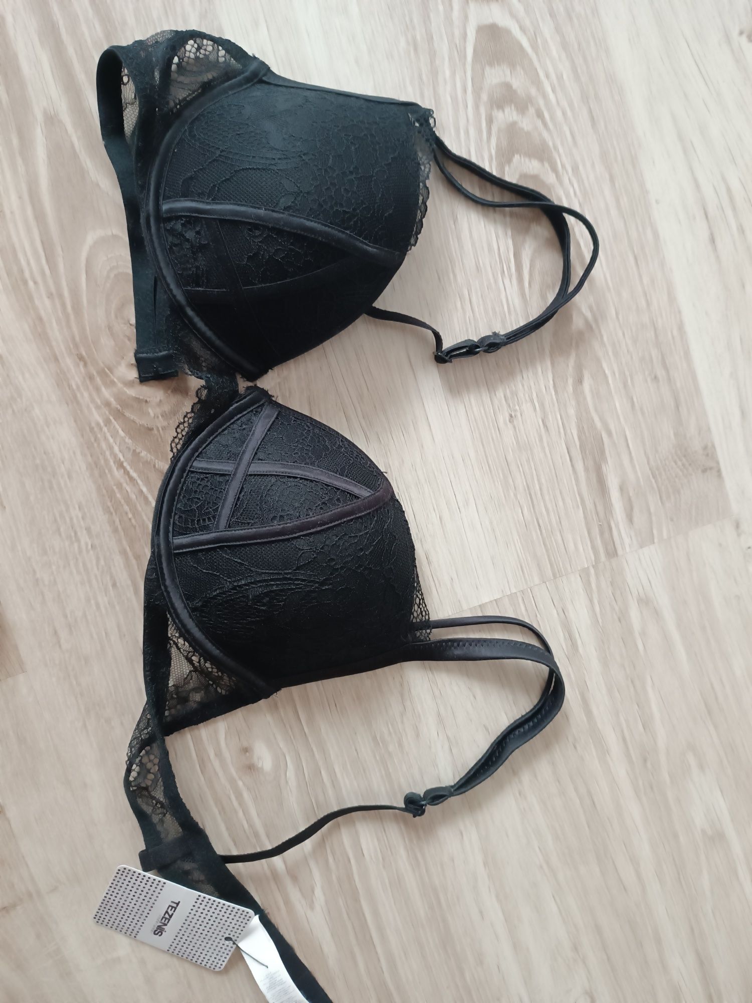 Biustonosz Tezenis push up (Calzedonia)nowy z metkami 80B
