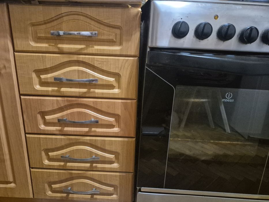 Продам кухонні меблі