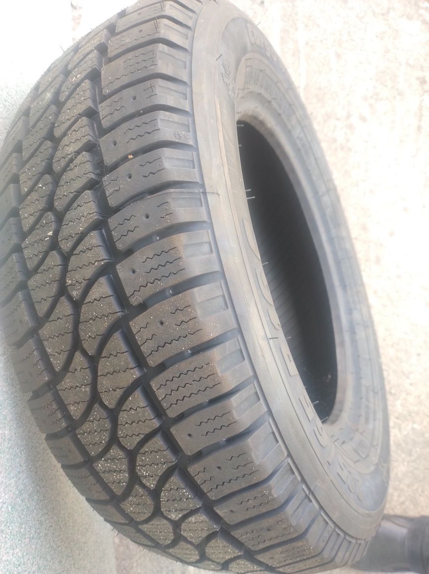 Opona 225/65/16C