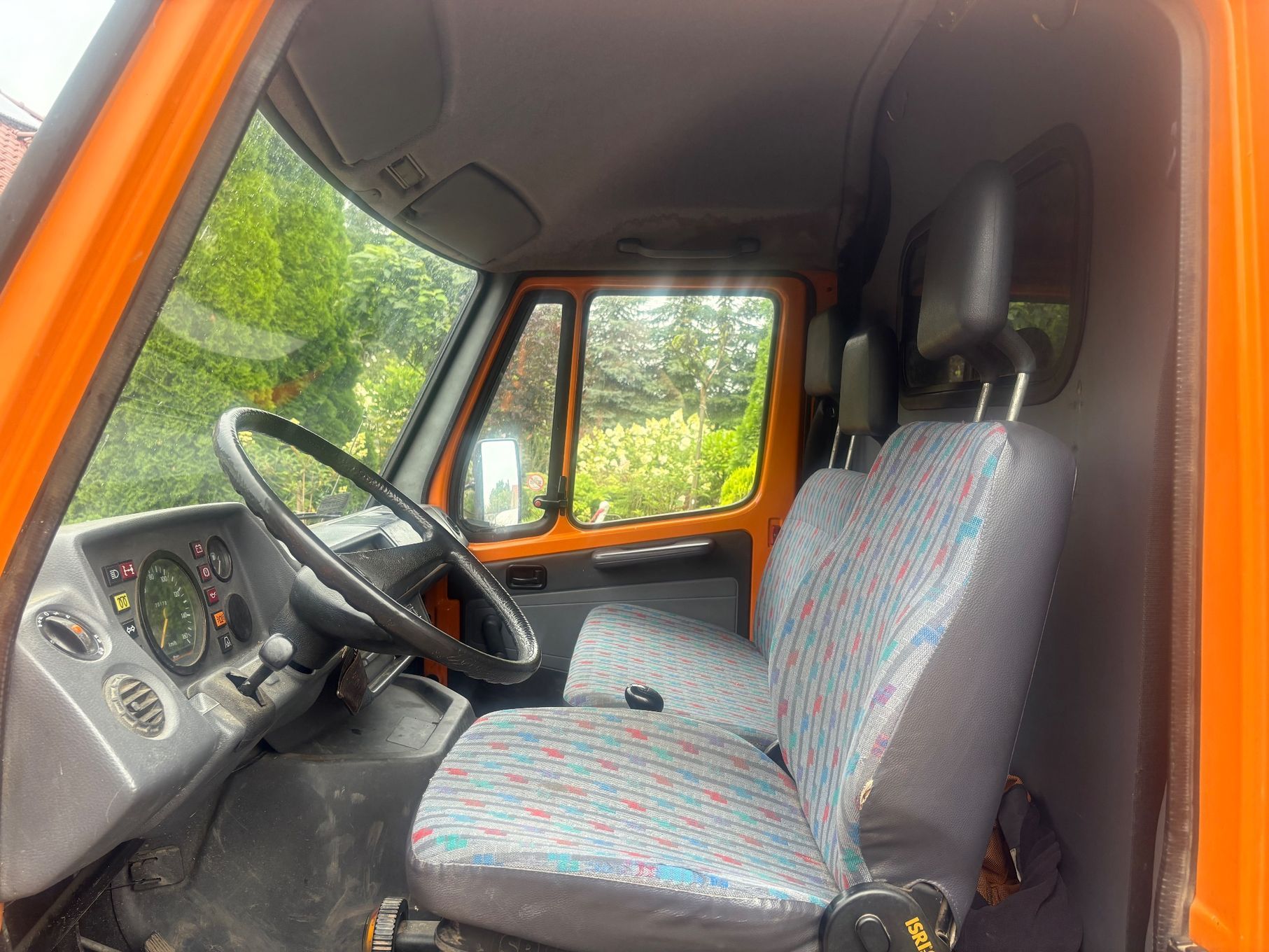 Mercedes-Benz 410 D  Mercedes-Benz 410 D