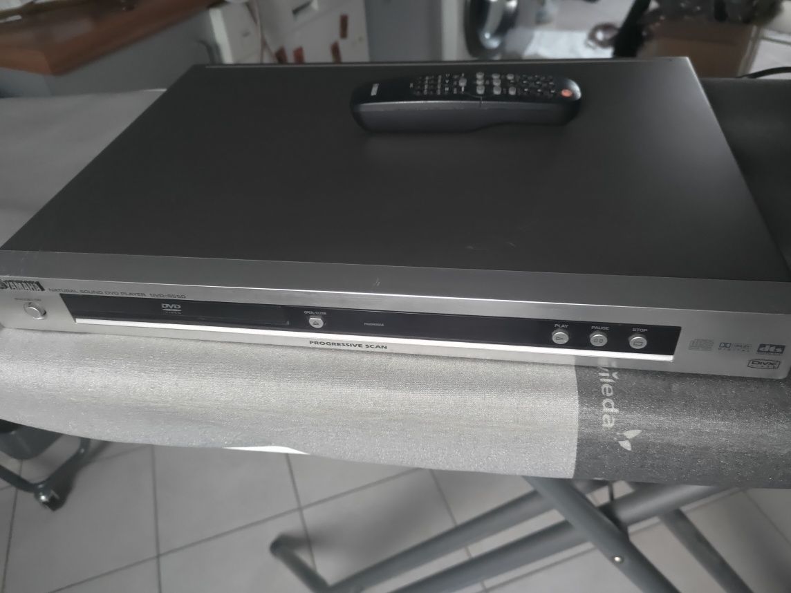 Odtwarzacz DVD Yamaha DVD-S550