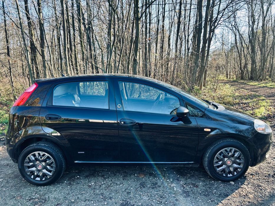 Prywatny Fiat Grande Punto 1.4 8V Benzyna 75KM-Nowy Rozrząd -Klima