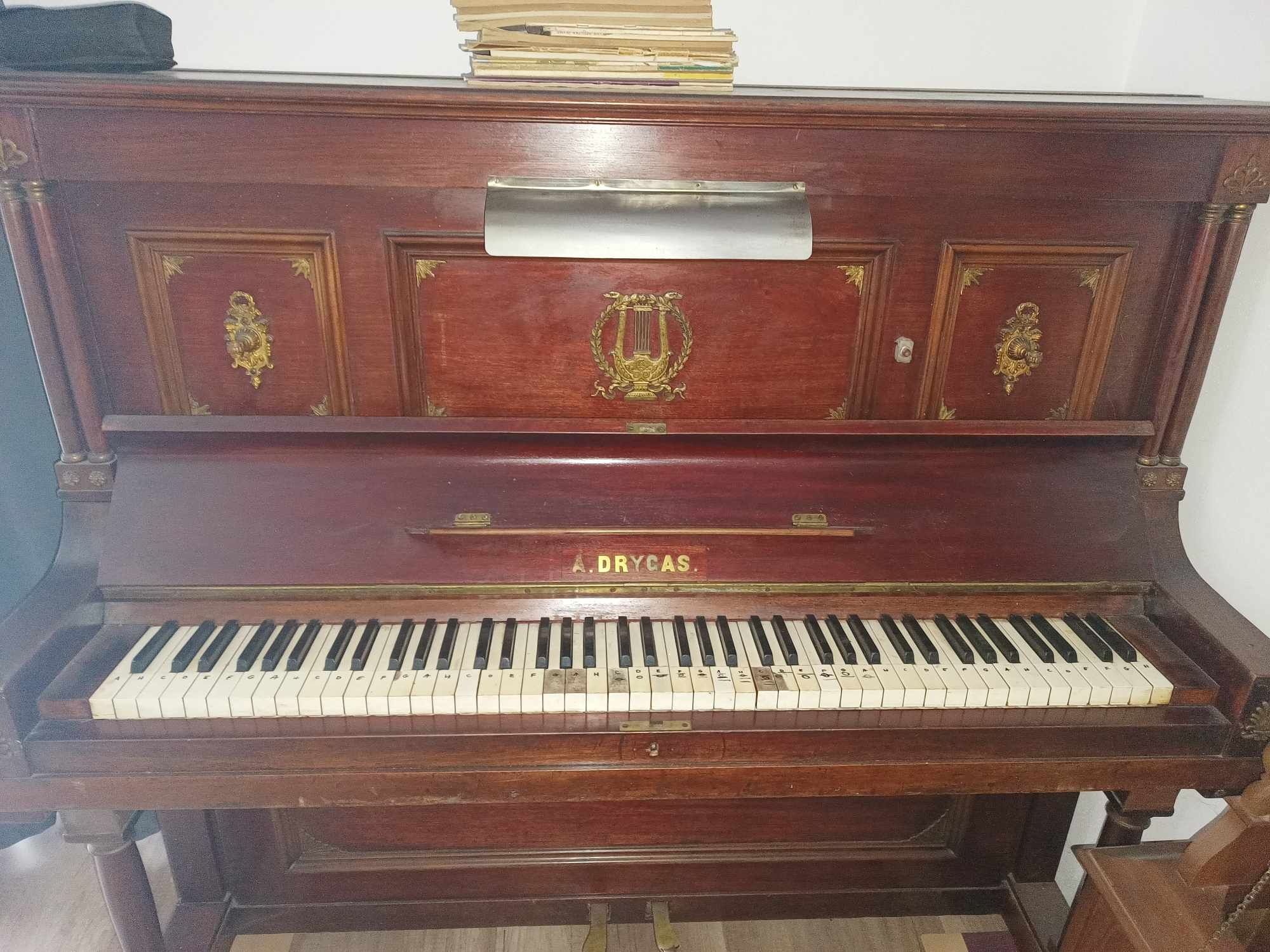 Pianino A.Drygas , stan dobry, antyk