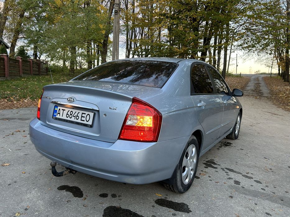 Кіа черато 2005 рік