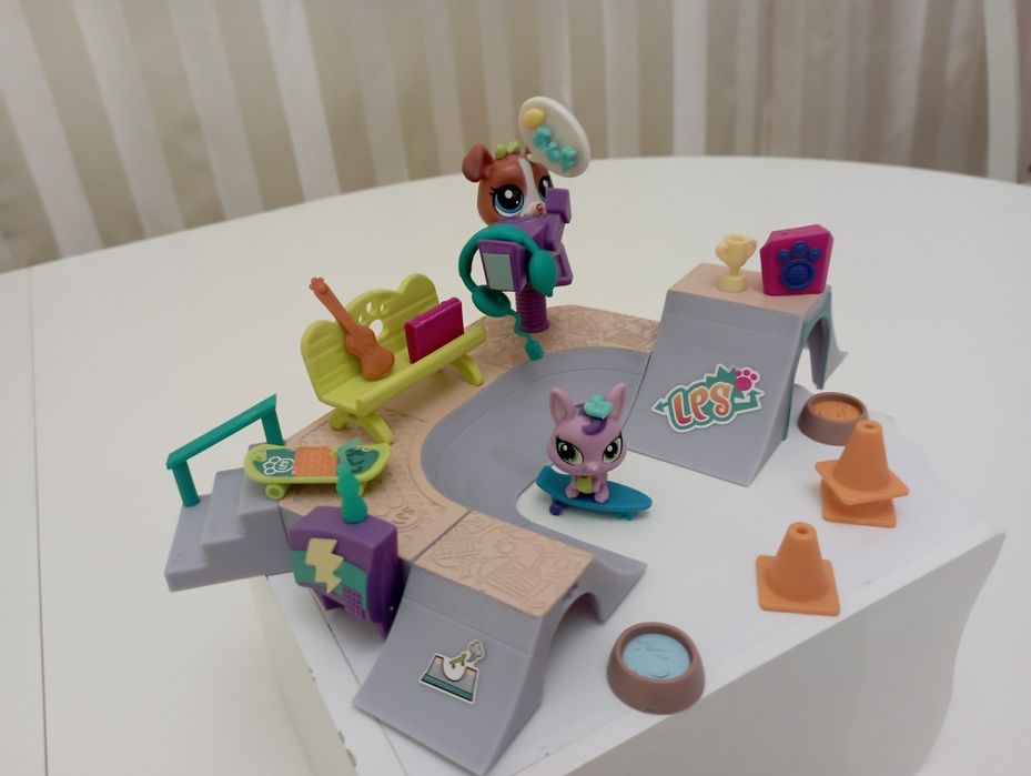 Hasbro Littlest Pet shop скейт парк оригінал
