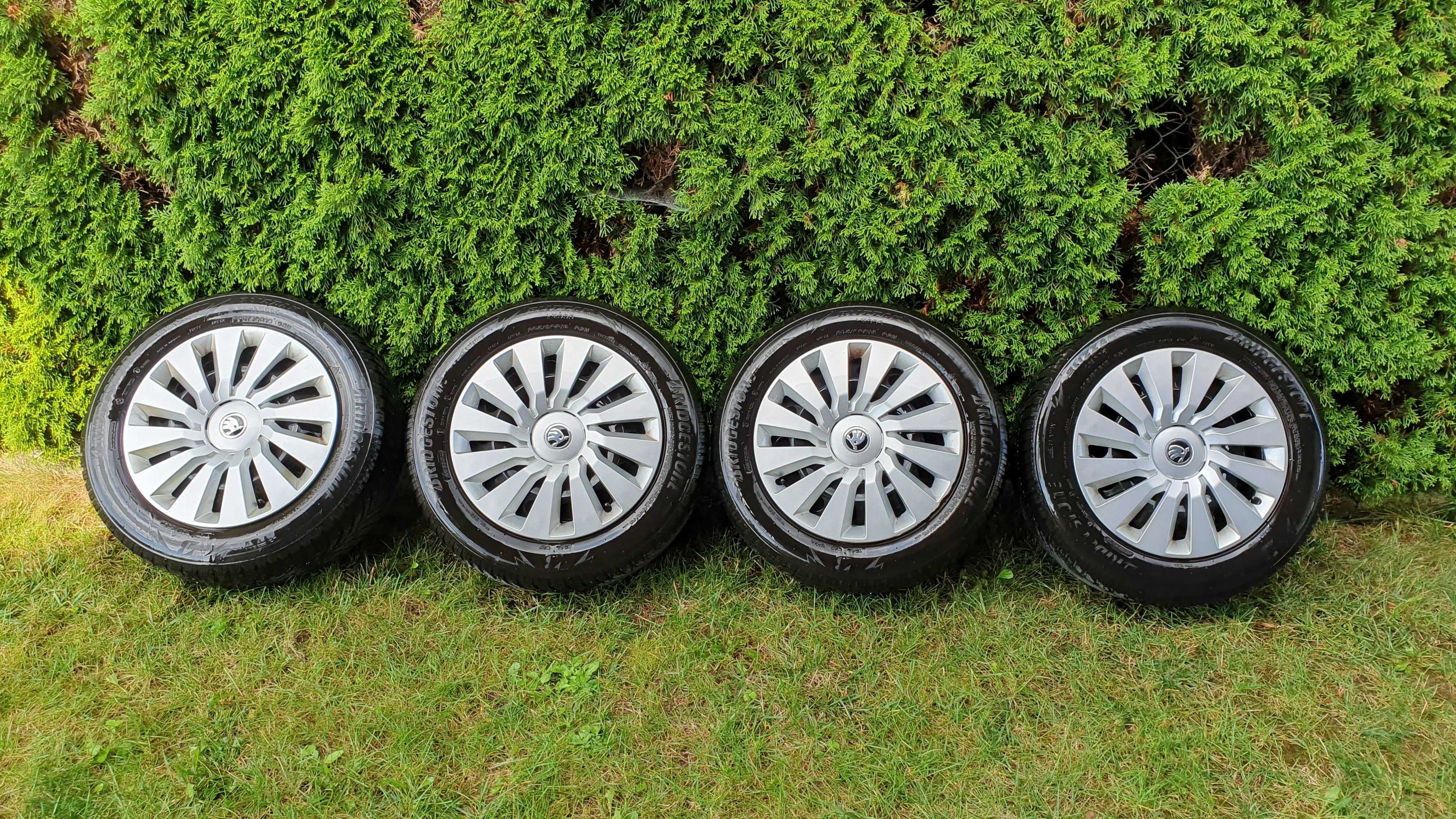 Felgi stalowe Skoda + opony zimowe Bridgestone 205/60/r16