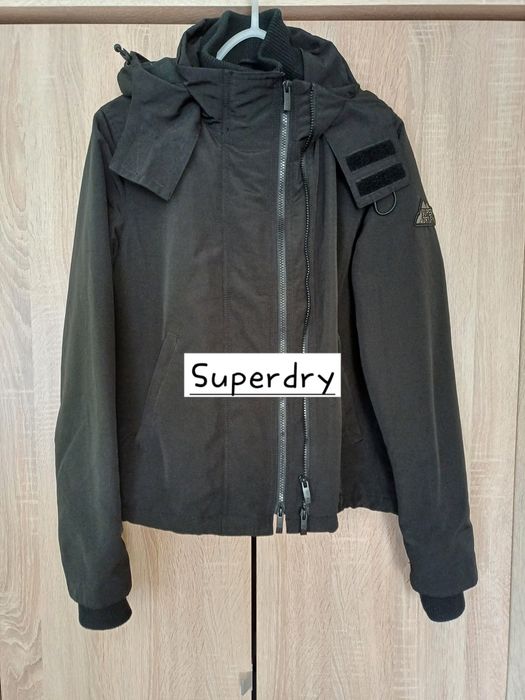 Superdry wodoodporna wiatroodporna kurtka rozmiar 42
