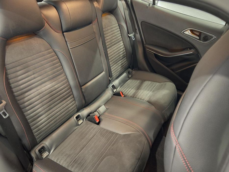 Mercedes-Benz GLA 200 CDi AMG Line