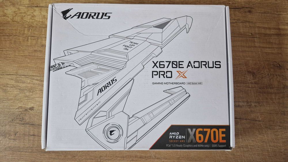 Płyta główna Gigabyte X670E AORUS PRO X AM5 DDR5 mała wada N1643
