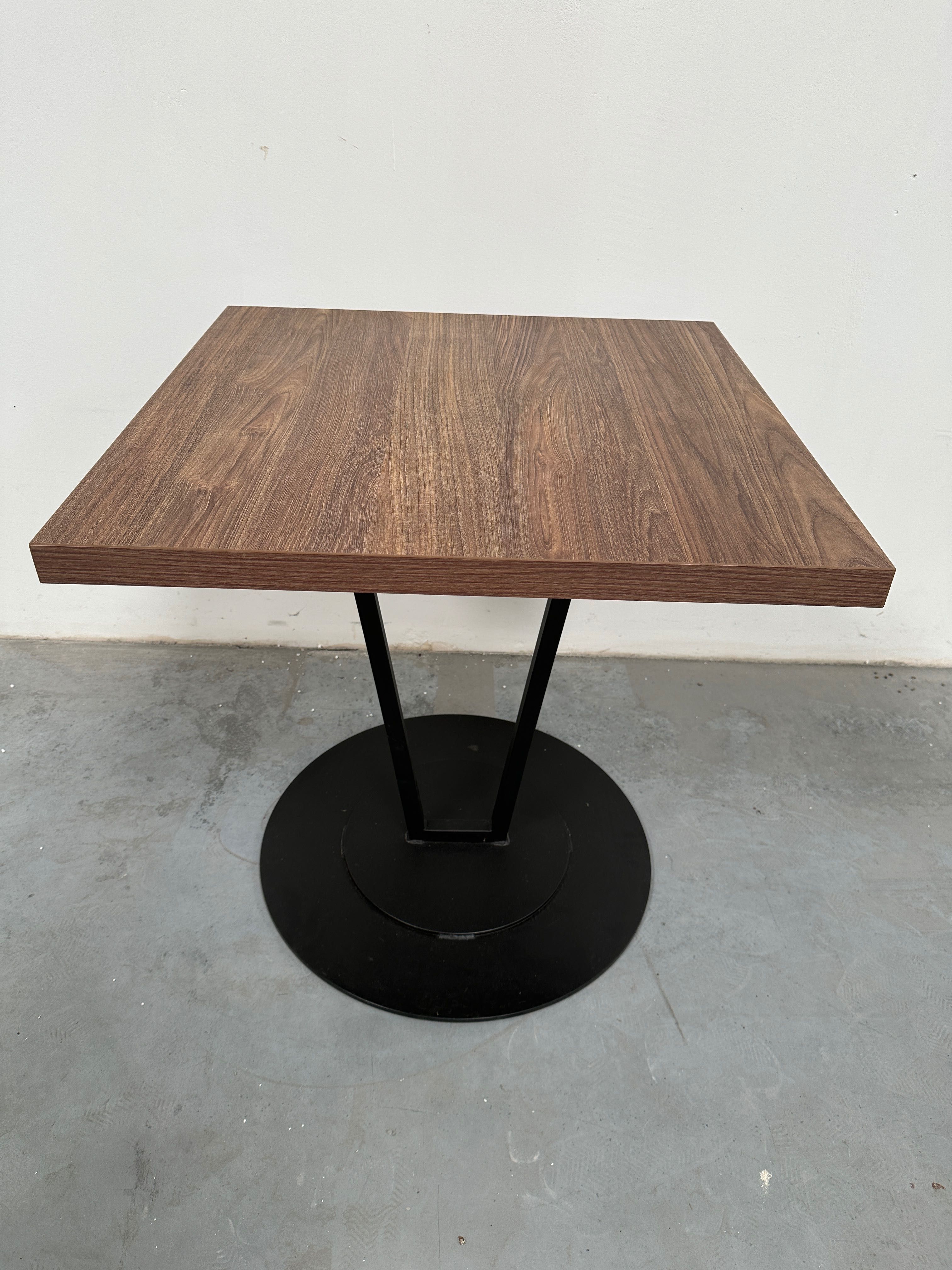 Stół, stolik, drewno, stal - bardzo dobra jakość, porządny, na lata