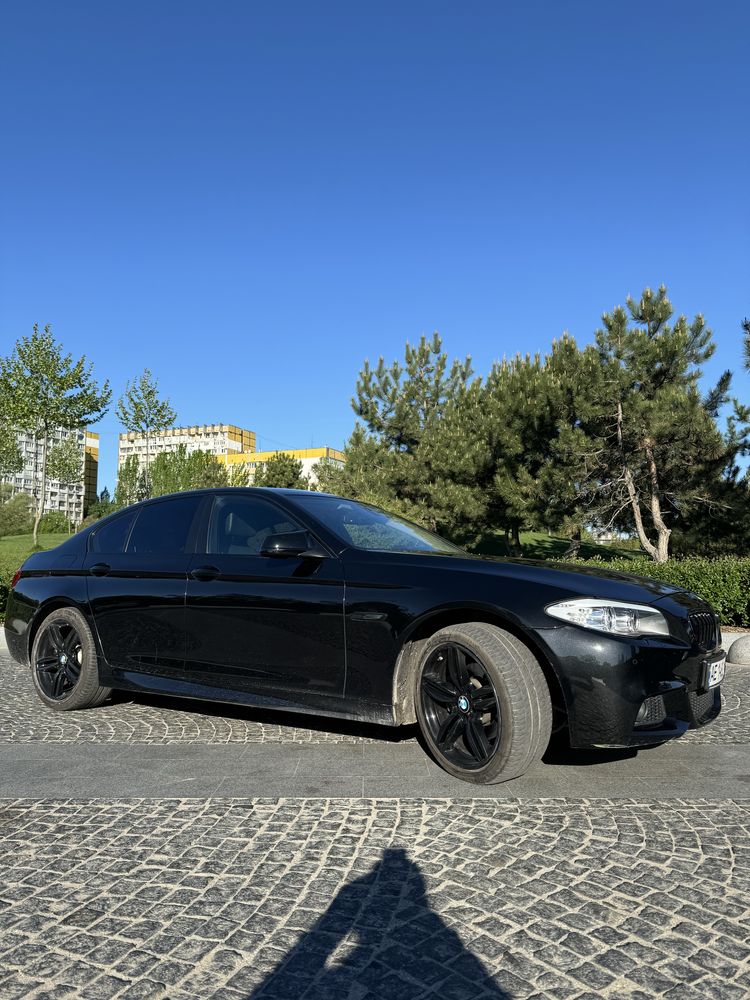 BMW 523 официал