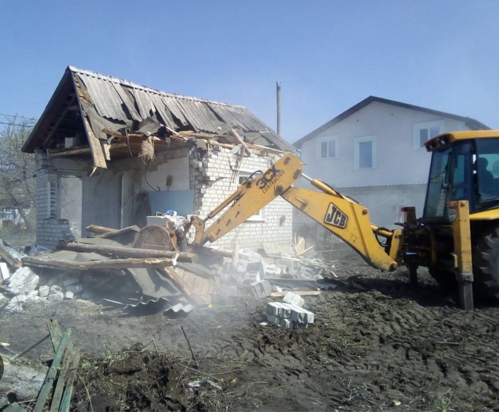 Демонтаж будинків та промислових приміщень