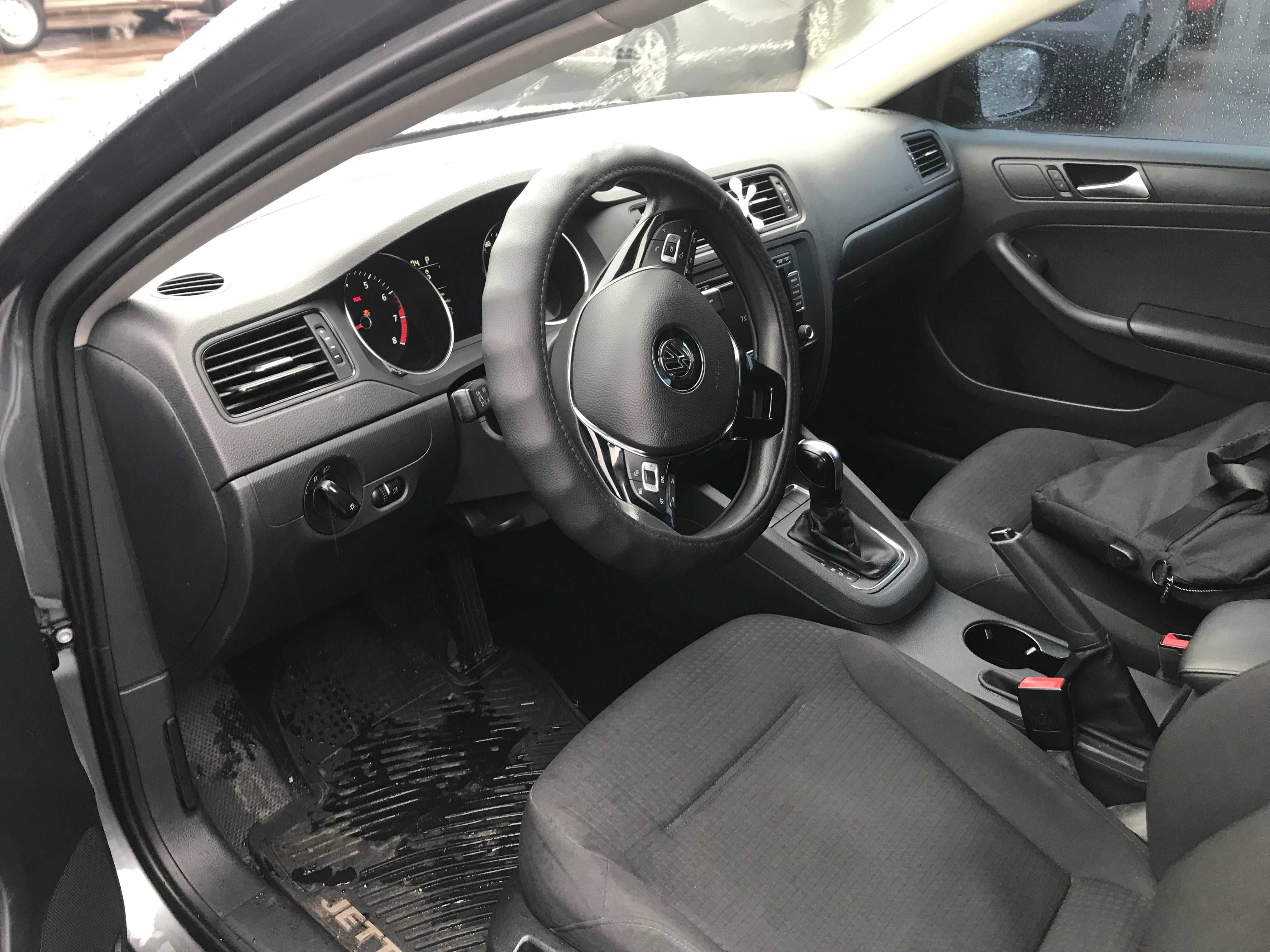 Аренда авто 640грн выкуп оренда под такси Jetta Fusion Camry гибрид
