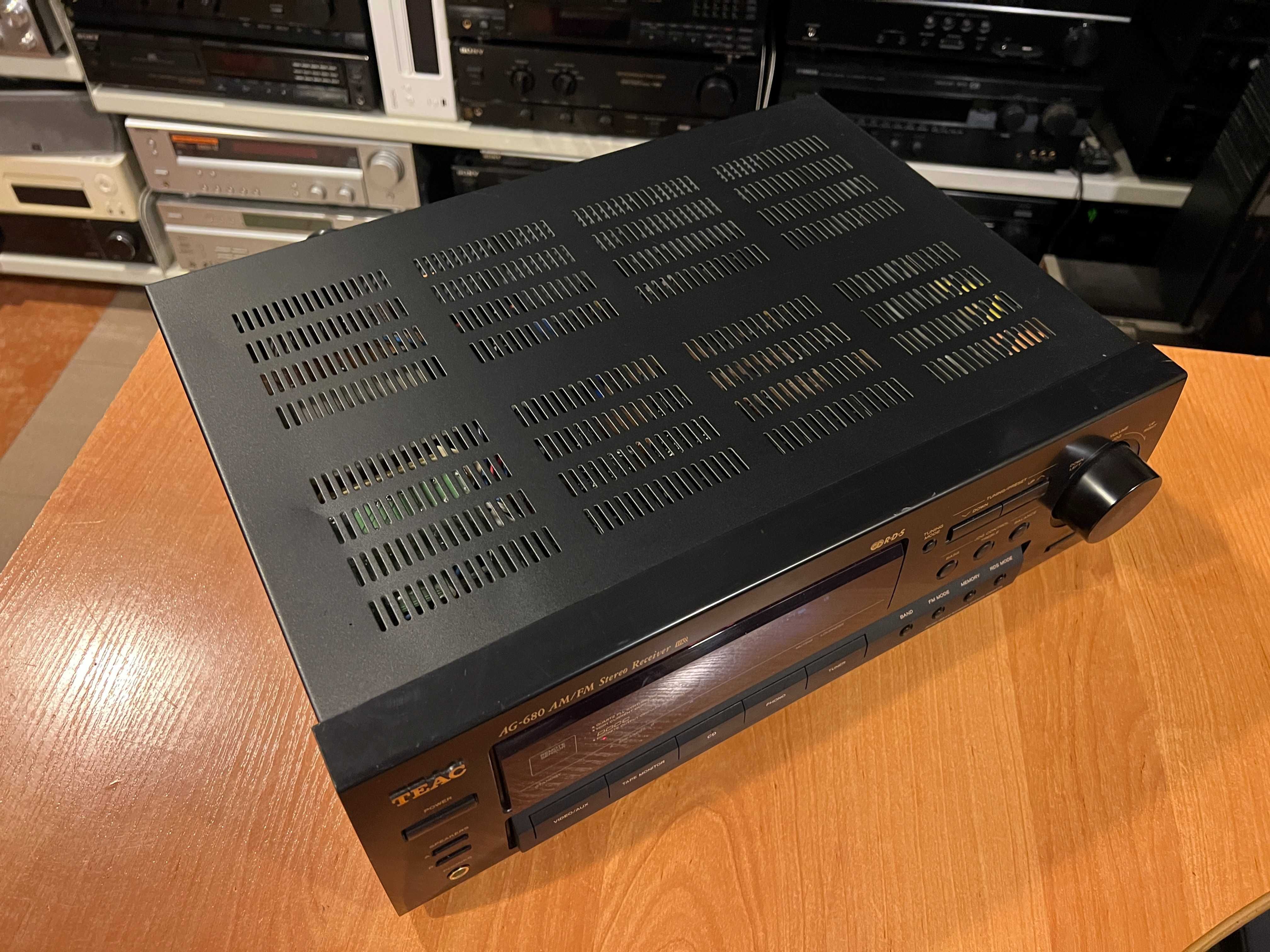Amplituner TEAC AG-680
