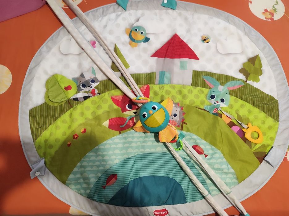 Новий розвиваючий килимок з дугами. Tiny Love
